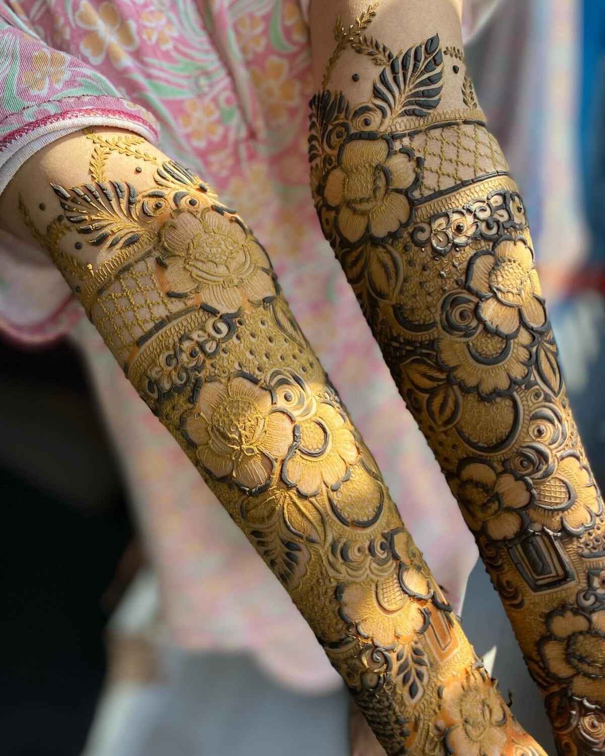Modern Arabic Mehndi